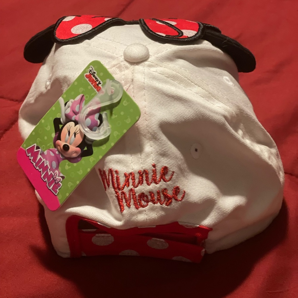 Minnie Mouse Hat - Picture 3 of 4